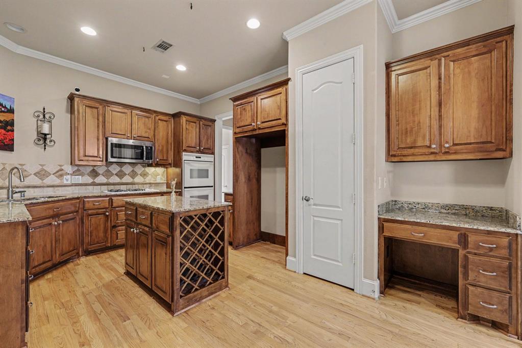 Congress-Welborn - Residential
