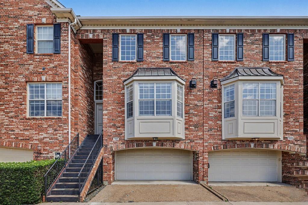Rare No-HOA Townhome in Prime Dallas Location. Spacious, stylish, and ideally located, this three-story townhome offers an exceptional opportunity to enjoy the best of Dallas living. Nestled between Oak Lawn and Turtle Creek, this 3-bedroom, 3-bath residence features 2,344 square feet of thoughtfully designed living space, rich hardwood floors, granite countertops, a two-car garage, and the rare advantage of no HOA.The versatile floor plan provides the perfect balance of openness and privacy, with generous living and dining areas ideal for entertaining, working from home, or everyday living. Natural light fills the interior, while the well-appointed kitchen offers abundant storage, ample prep space, and timeless finishes. Each bedroom enjoys access to a full bath, creating flexibility for guests, roommates, or multi-generational living. A private ground-level patio provides a quiet outdoor retreat for morning coffee, evening relaxation, or container gardening. Located just minutes from Turtle Creek, Uptown, Highland Park, the Katy Trail, Downtown Dallas, and some of the city's most celebrated restaurants and entertainment destinations, this home places everything you love about Dallas within easy reach.
Whether you're seeking a primary residence, a lock-and-leave lifestyle, or a smart investment in one of Dallas' most desirable neighborhoods, this home delivers space, convenience, and value in a location that continues to attract discerning buyers.