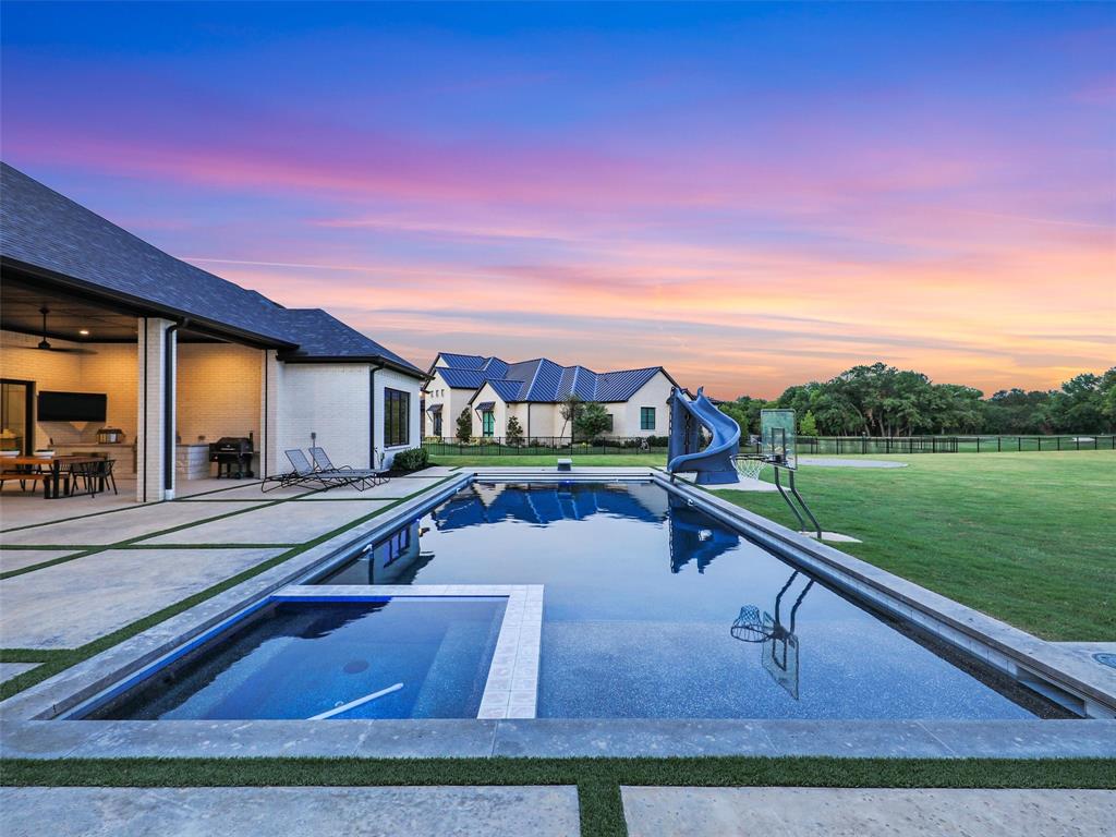 Hidden Creeks Pointe - Residential