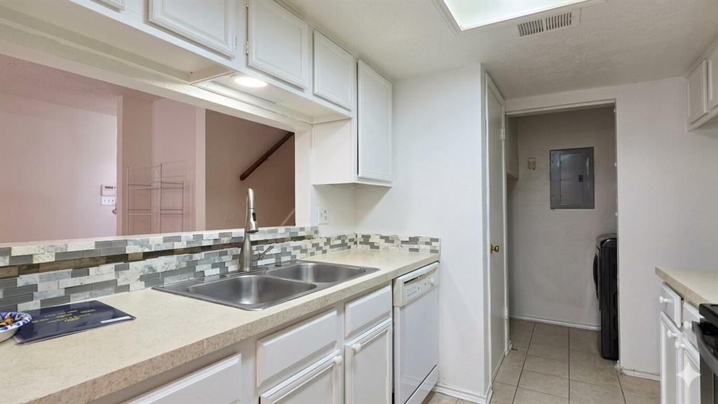 Springtree Crossing Condos - Residential