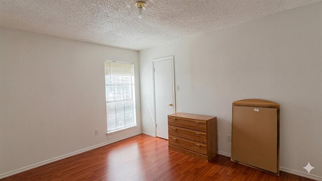 Springtree Crossing Condos - Residential