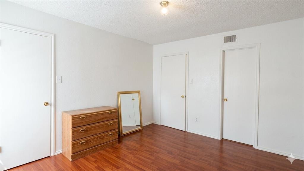 Springtree Crossing Condos - Residential