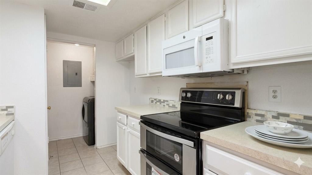 Springtree Crossing Condos - Residential