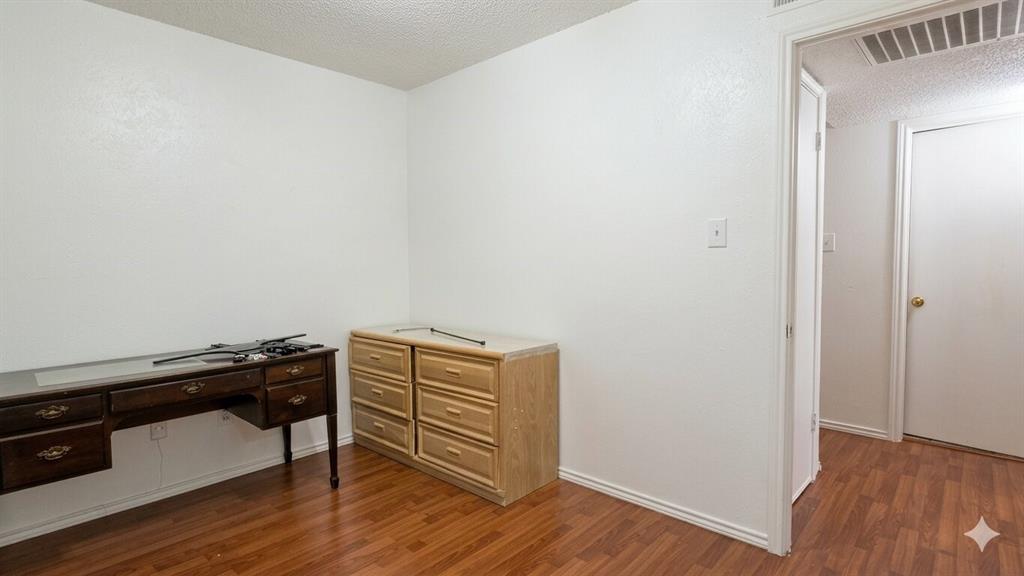 Springtree Crossing Condos - Residential