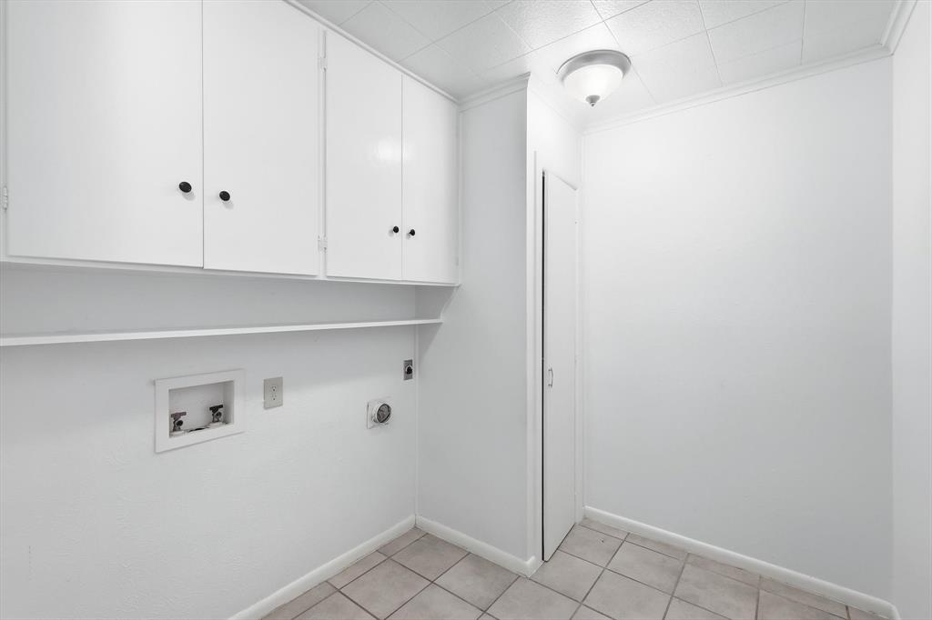 Wilshire Village Add - Residential