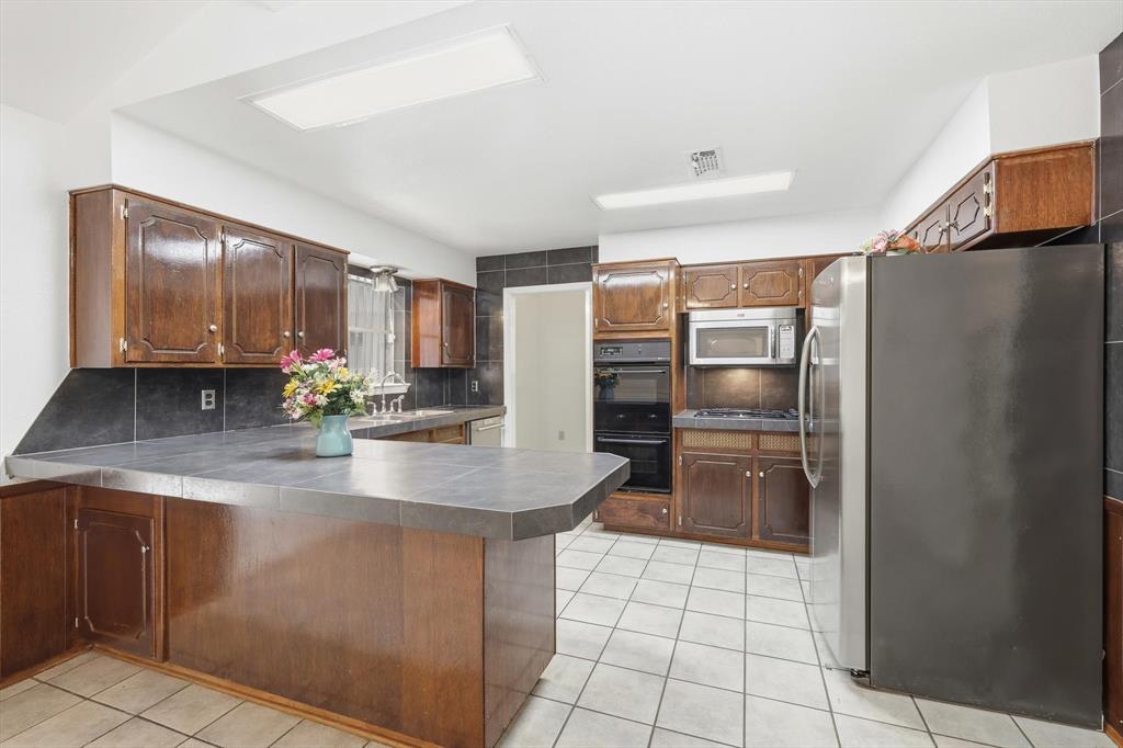 Wilshire Village Add - Residential