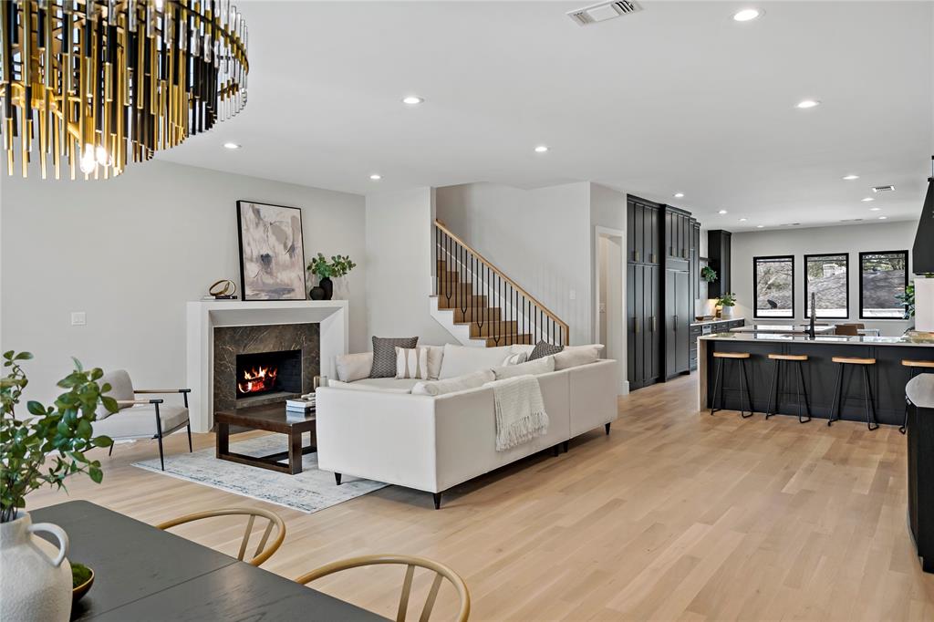 Williams-Caruth Terrace - Residential