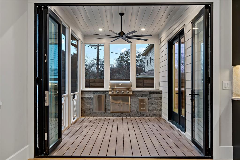 Williams-Caruth Terrace - Residential