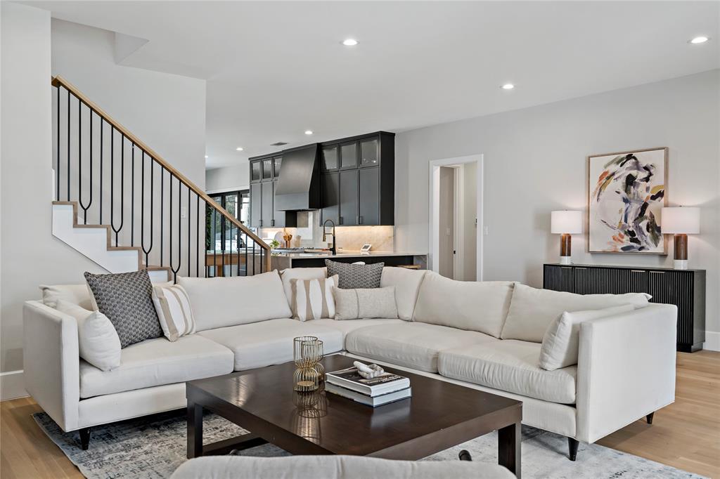 Williams-Caruth Terrace - Residential