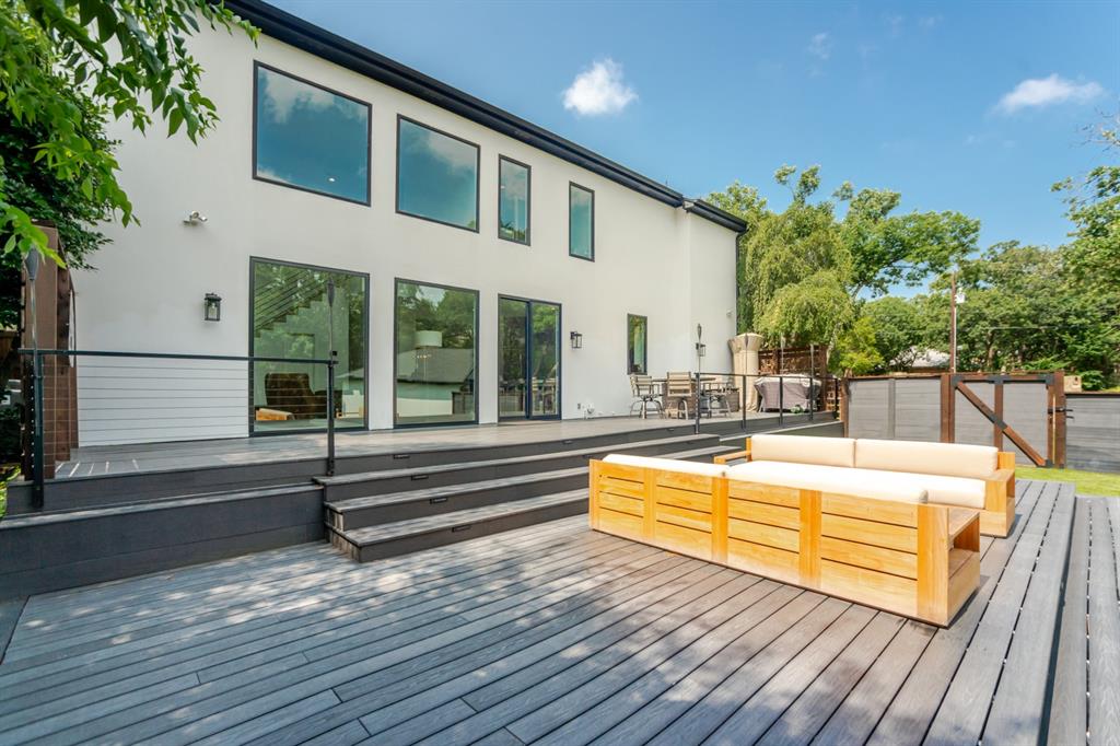 Labrador Bay Estate - Residential