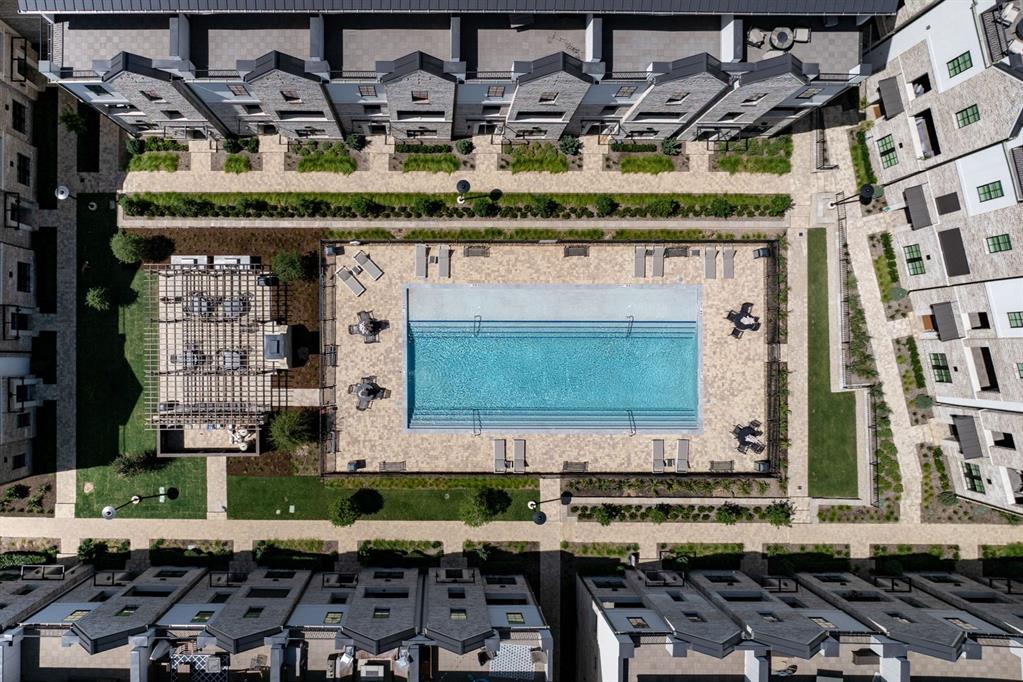 InTown at Las Colinas Station - Residential