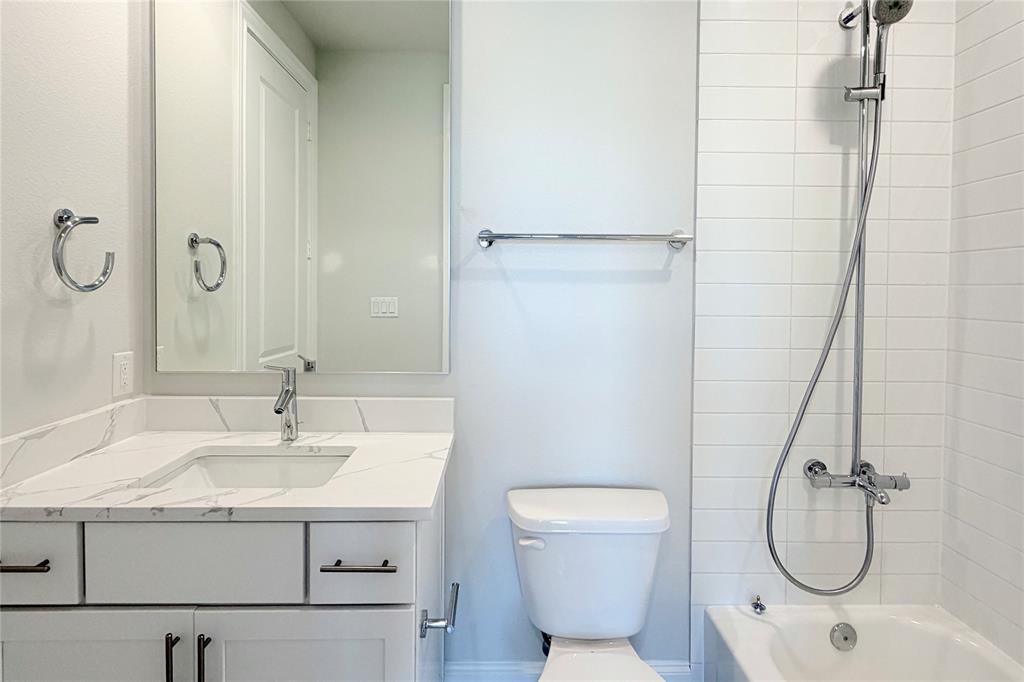 InTown at Las Colinas Station - Residential