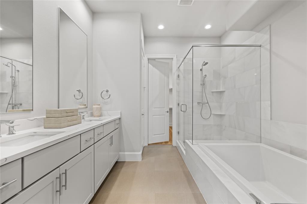 InTown at Las Colinas Station - Residential