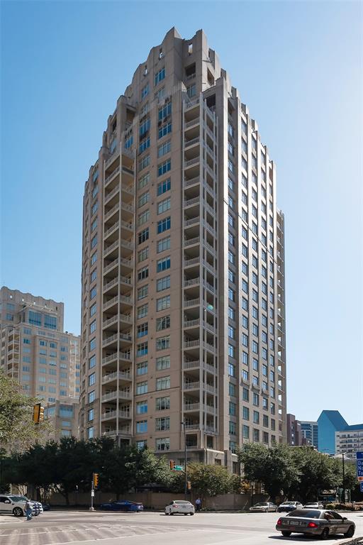 Tower & Regency Row Residence - Residential