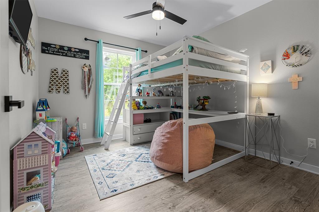 RIVERSIDE U-2 - Residential
