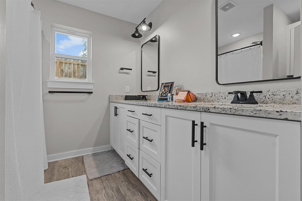RIVERSIDE U-2 - Residential