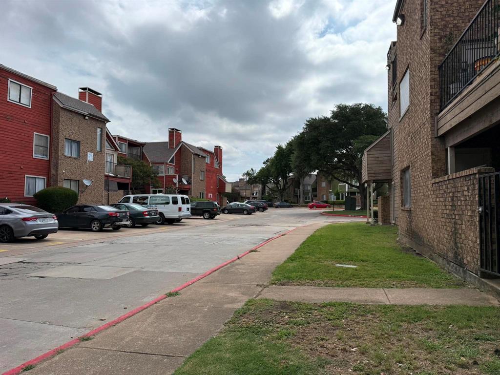 Richland Trace Condos - Residential