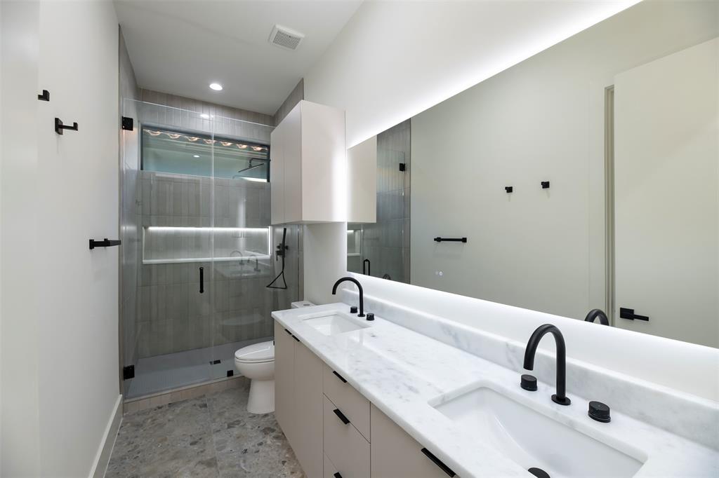Ross Ave Annex - Residential
