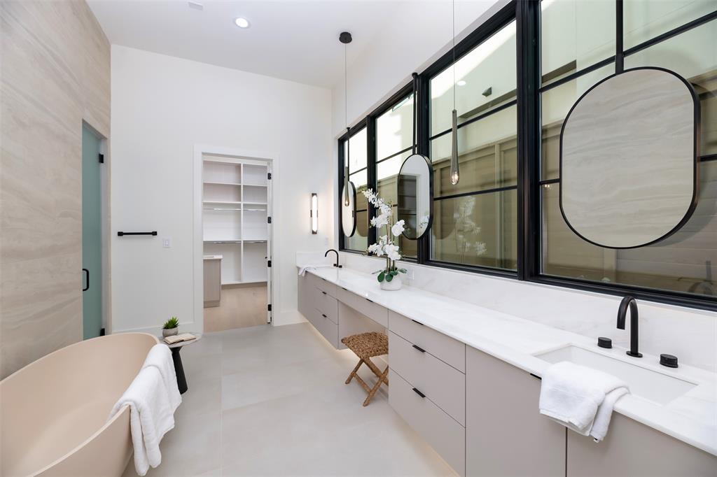 Ross Ave Annex - Residential