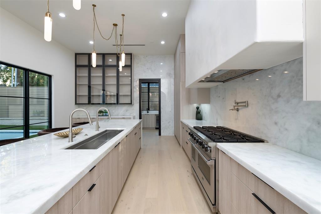 Ross Ave Annex - Residential