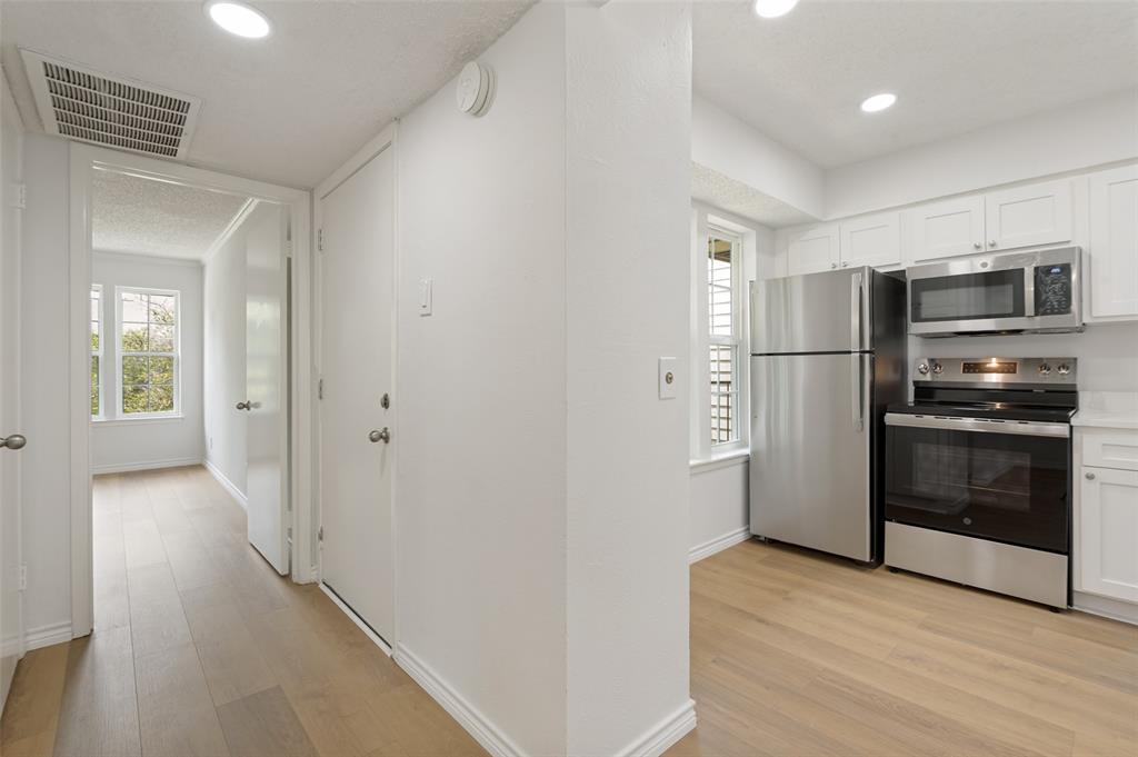Prestonwood Green Condos - Residential
