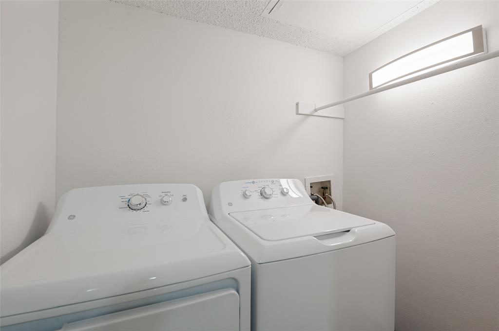 Prestonwood Green Condos - Residential