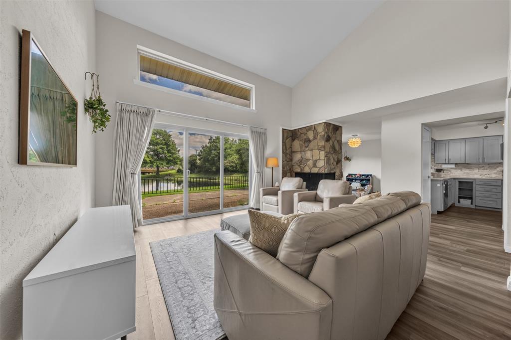 Country Place Twnhs 01 - Residential