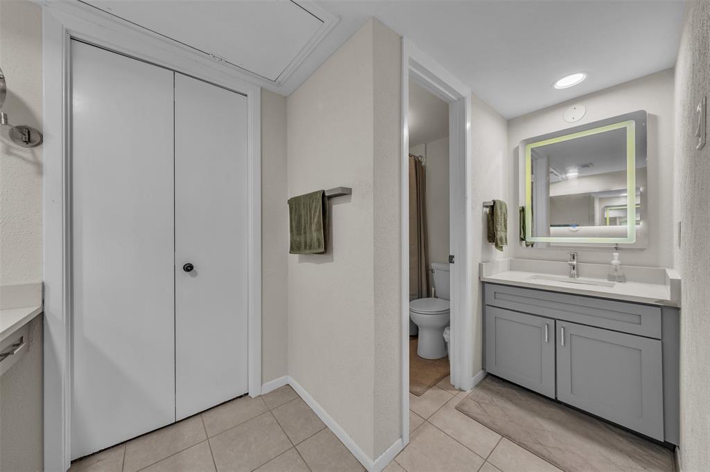 Country Place Twnhs 01 - Residential