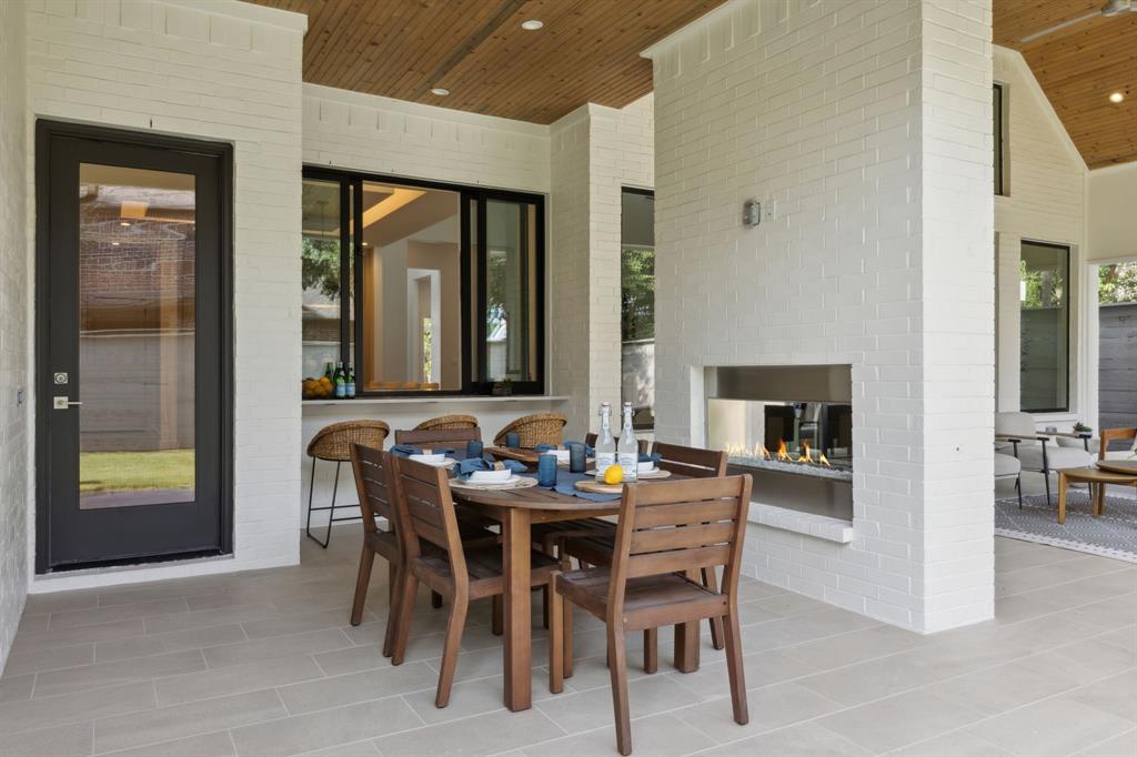 Midway Manor - Residential