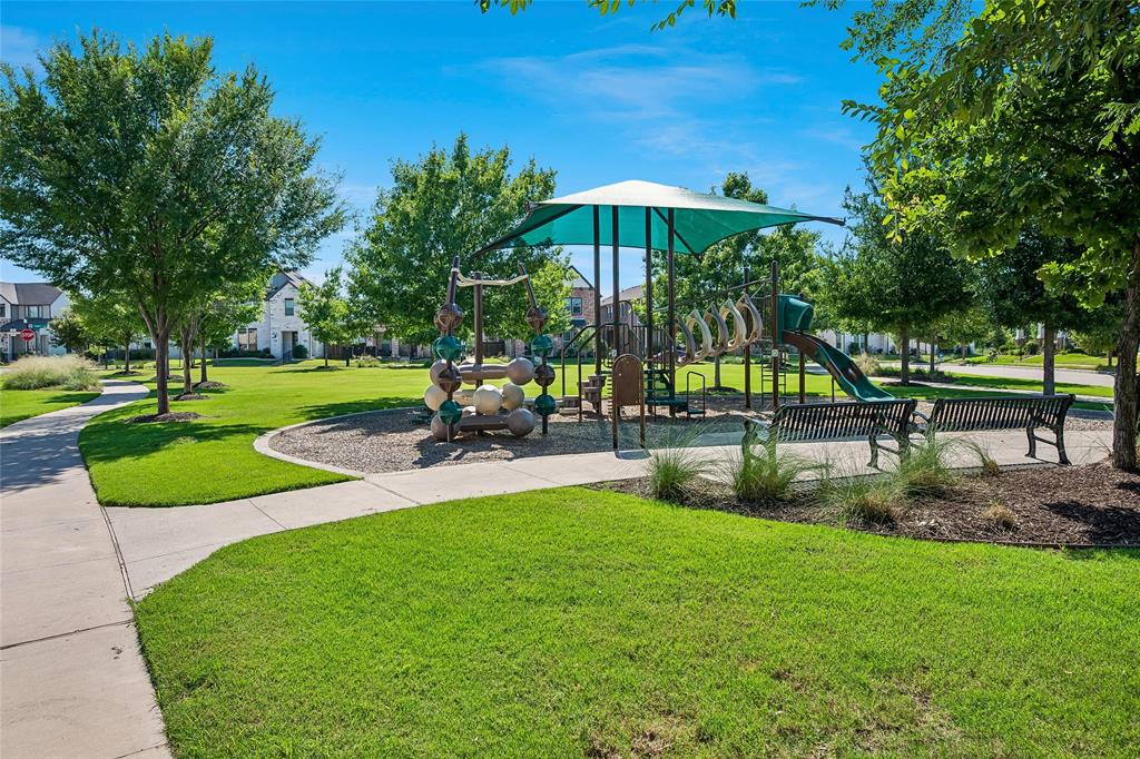 Apples Crossing - Residential