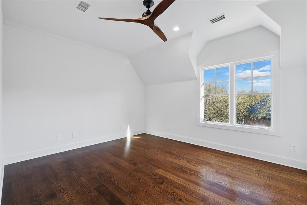 VAQUERO RESIDENTIAL - Residential