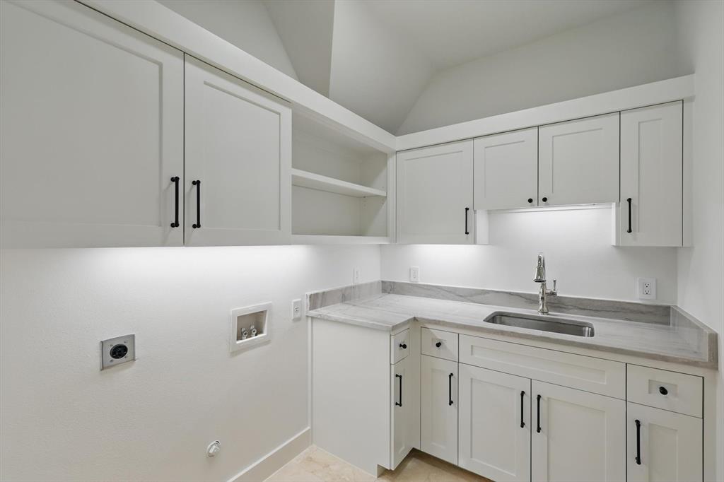 VAQUERO RESIDENTIAL - Residential