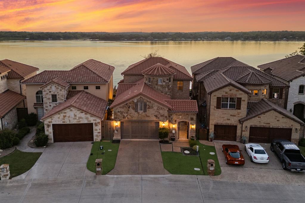 Resort On Eagle Mountain Lake - Residential