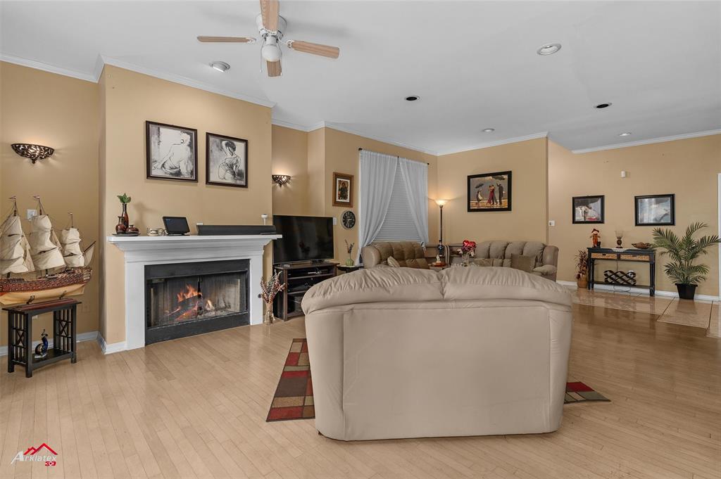 WILLOW RIDGE - Residential