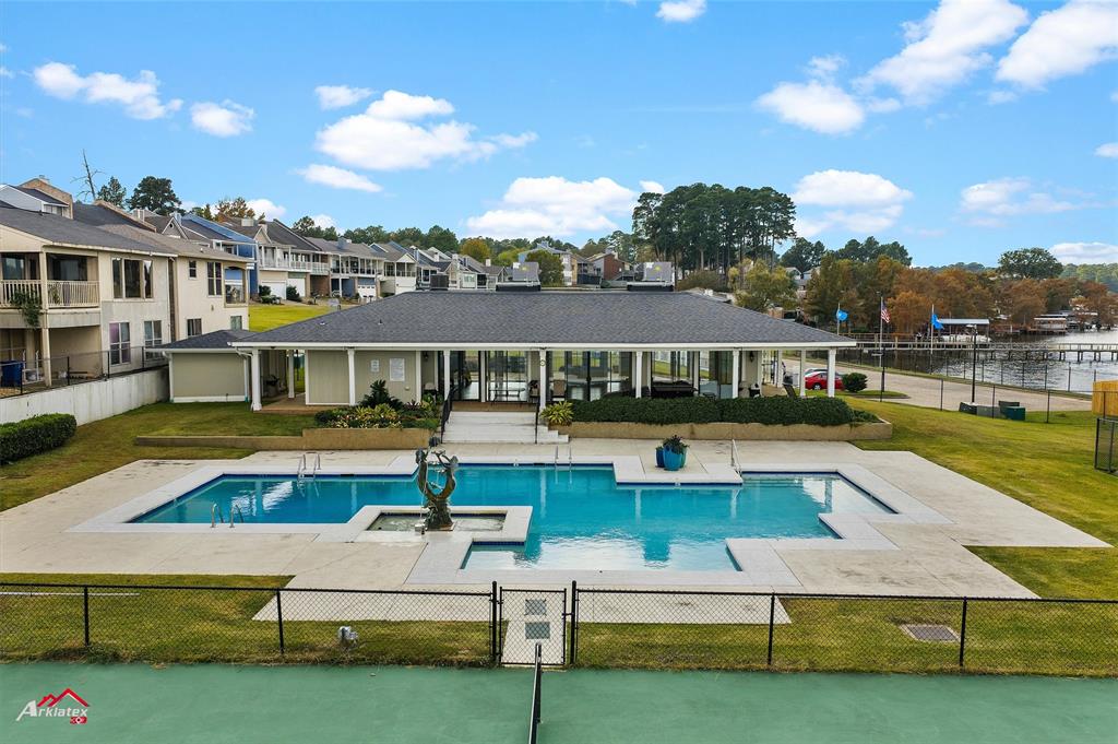 WILLOW RIDGE - Residential