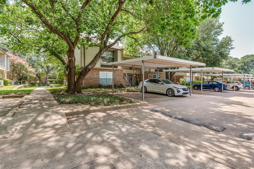 Wedglea Manor Condo - Residential