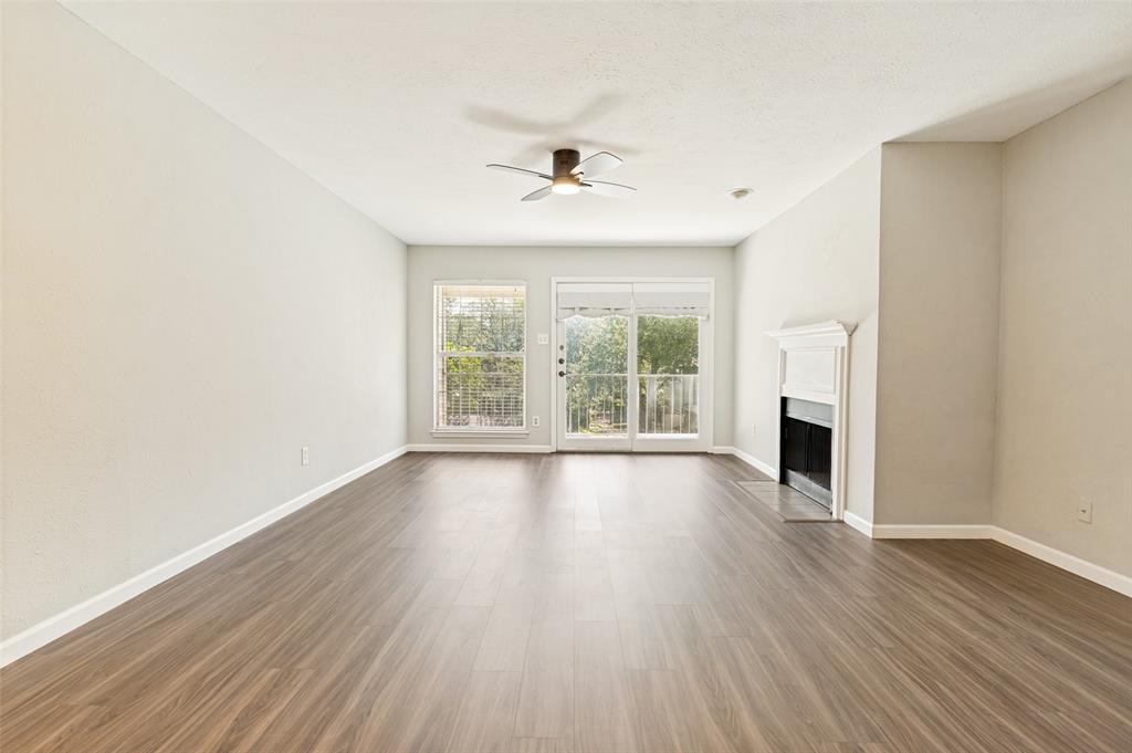 Wedglea Manor Condo - Residential