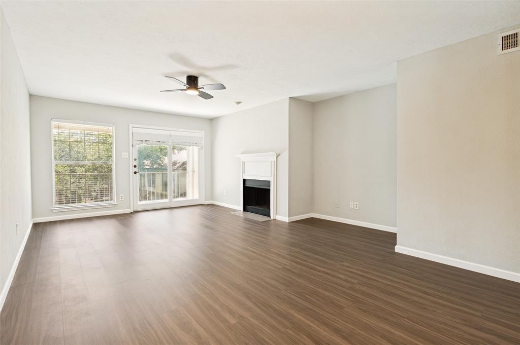 Wedglea Manor Condo - Residential