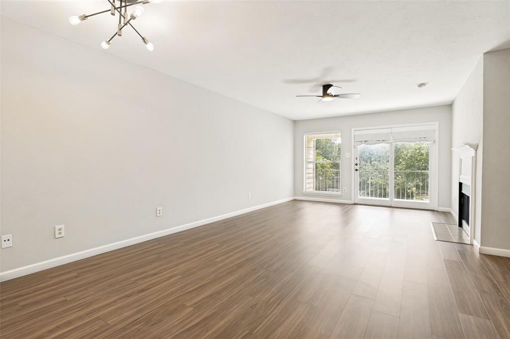 Wedglea Manor Condo - Residential