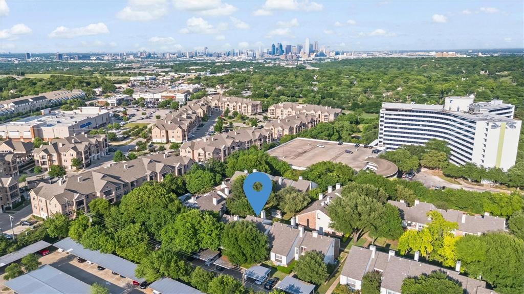 Wedglea Manor Condo - Residential