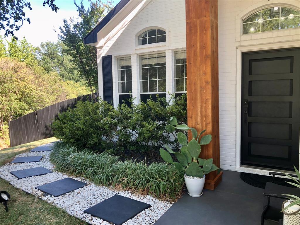 Corinthian Palisades Sec One - Residential Lease