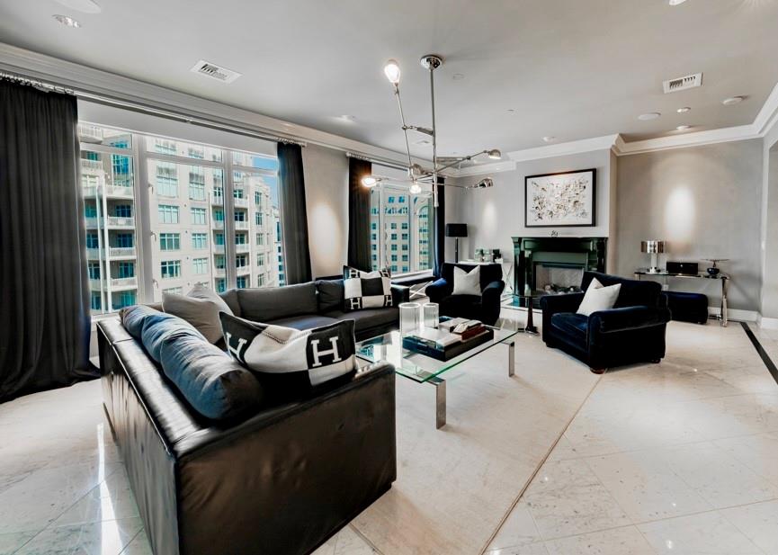 Ritz-Carlton Residences 1 - Residential