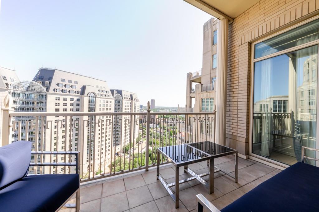 Ritz-Carlton Residences 1 - Residential