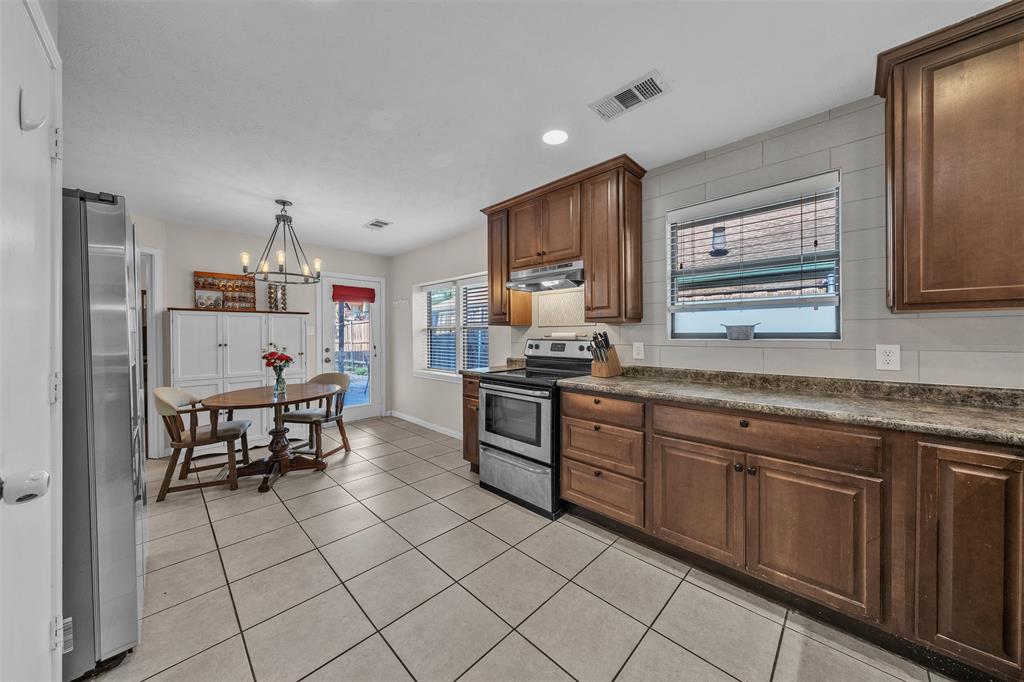 Chapel Forest Add Bl 6595 - Residential
