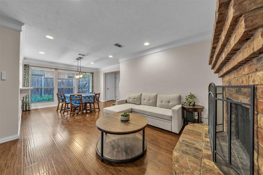 Chapel Forest Add Bl 6595 - Residential