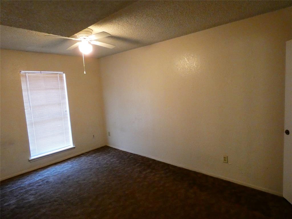 6 182 LOREN JOHNSTN SUBO - Residential Lease