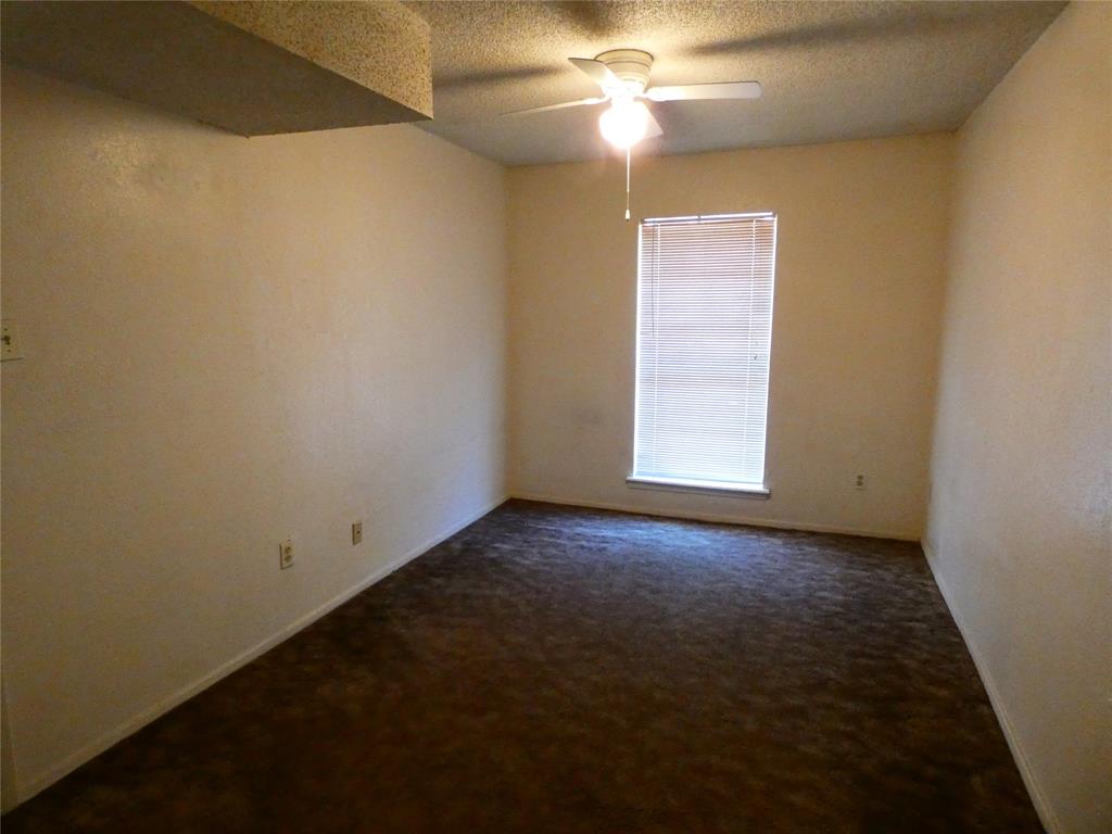 6 182 LOREN JOHNSTN SUBO - Residential Lease