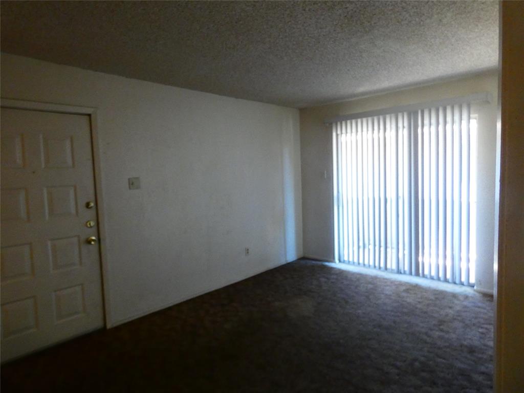 6 182 LOREN JOHNSTN SUBO - Residential Lease