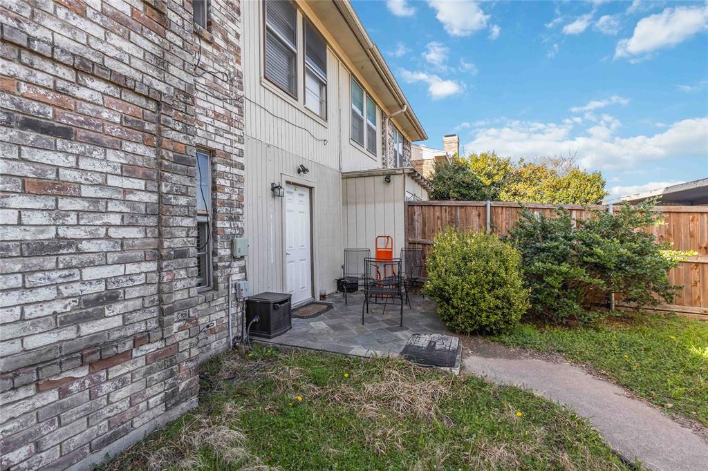 Woodhaven Twnhs Rev - Residential