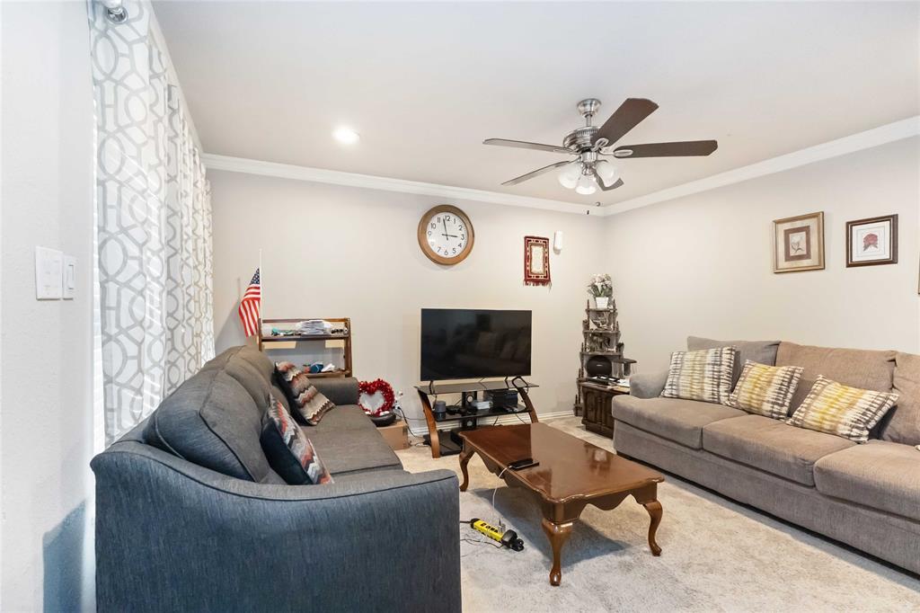 Woodhaven Twnhs Rev - Residential